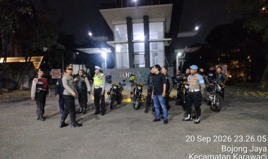 Jaga Jakarta+, Polisi Patroli Blue Light hingga Dini Hari di Cipondoh