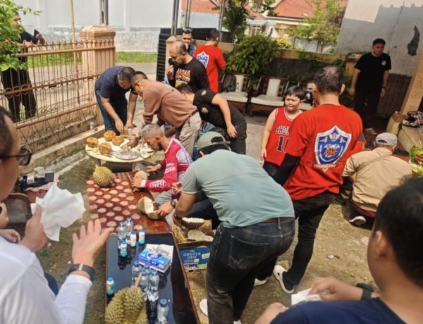 Bikers BRI Tangerang Merdeka Pererat Silaturahmi Lewat Touring dan Makan Durian Bersama