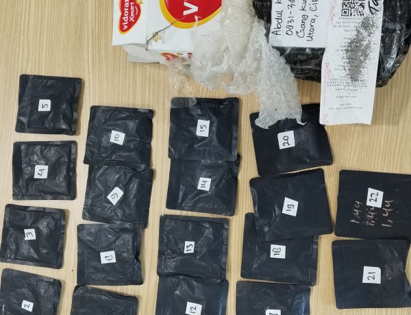 Satresnarkoba Polres Metro Tangerang Kota Ungkap Peredaran MDMB-4en-PINACA, 76,35 Gram Diamankan