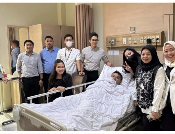 BRI Bintaro Tunjukkan Kepedulian Antarpekerja, Pererat Kebersamaan Melalui Kunjungan dan Doa